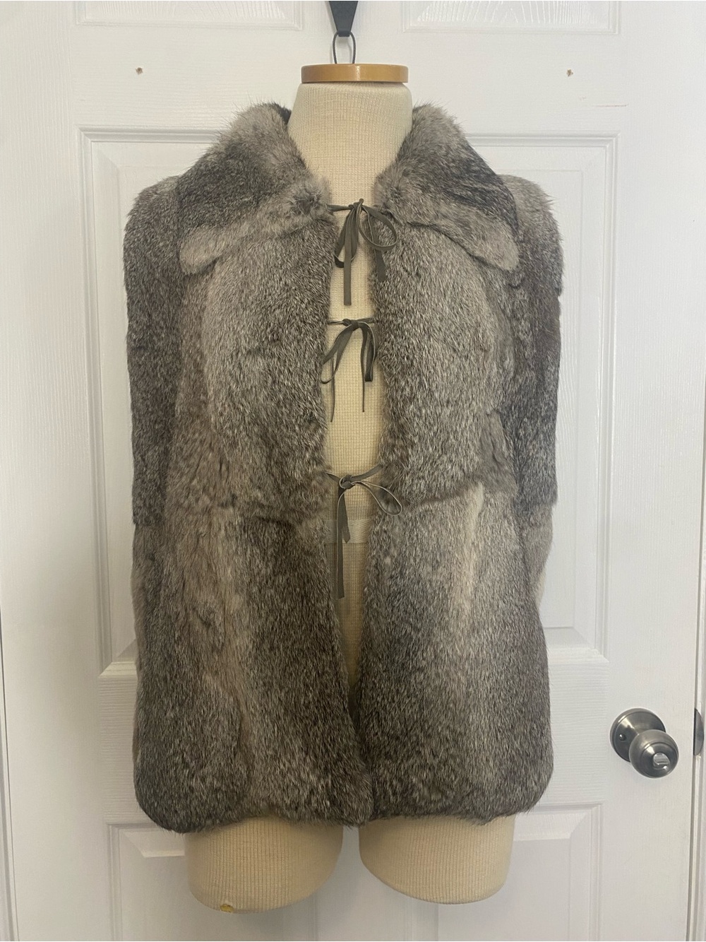 Bianca Nygard Genuine Rabbit Fur Collared Sweater Knit Tie Front Vest L